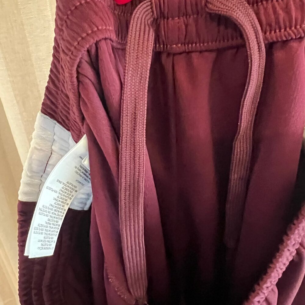 Adidas Basketball Shorts, Maroon & White, Crazy Explosive, Size Medium - Picture 8 of 8